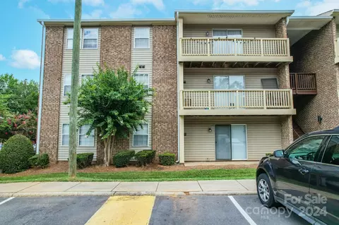 1620 Arlyn A Cir #A, Charlotte, NC 28213