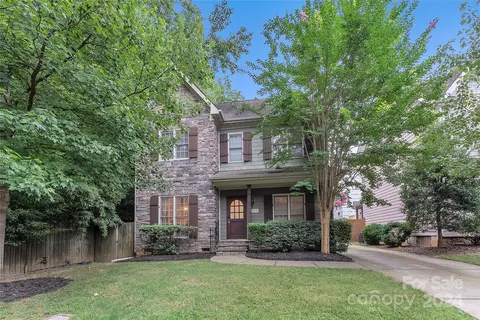 920 Millbrook Rd, Charlotte, NC 28211