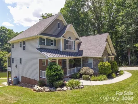 8359 Slate St, Terrell, NC 28682 photo 3