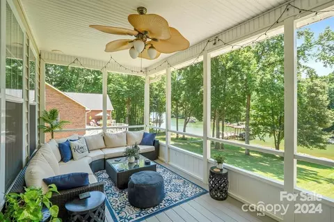 8359 Slate St, Terrell, NC 28682 photo 5