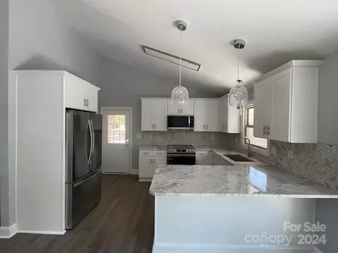 709 7th Sw Ave SW, Conover, NC 28613 photo 9