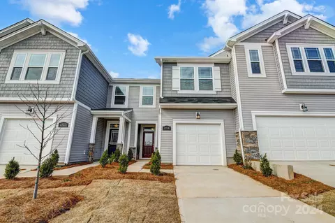 10127 Keeler Oak Ln, Charlotte, NC 28269