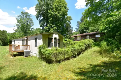 130 Robinson Cove Rd, Candler, NC 28715