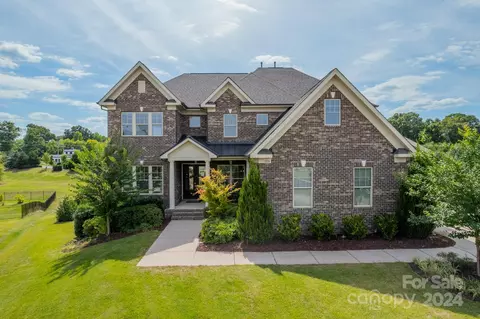 1114 Giacomo Dr, Waxhaw, NC 28173