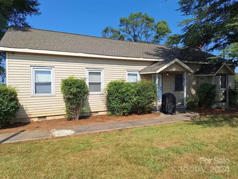 5325 Nc 16 Hwy, Claremont, NC 28610