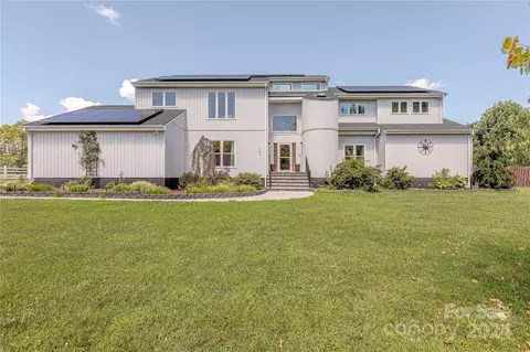 141 Oakwood Meadow Dr, Mooresville, NC 28115