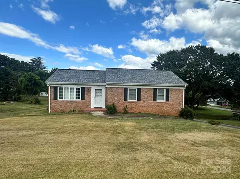 1335 21st Sw St SW, Hickory, NC 28602