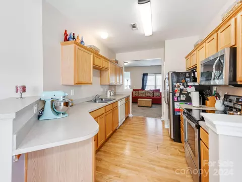 7947 Mariners Pointe Cir, Denver, NC 28037 photo 6