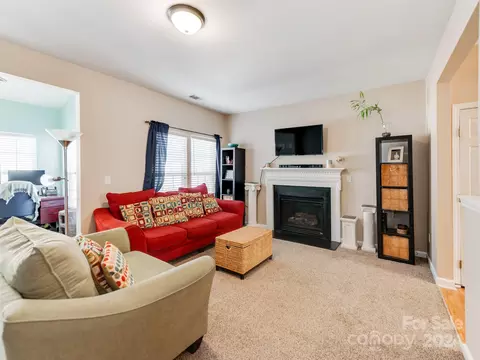 7947 Mariners Pointe Cir, Denver, NC 28037 photo 10