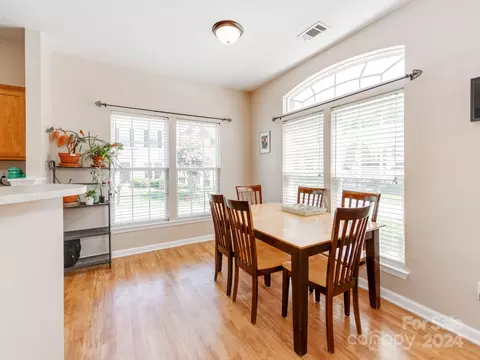 7947 Mariners Pointe Cir, Denver, NC 28037 photo 5
