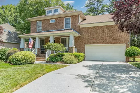 10101 Devonshire Dr, Huntersville, NC 28078