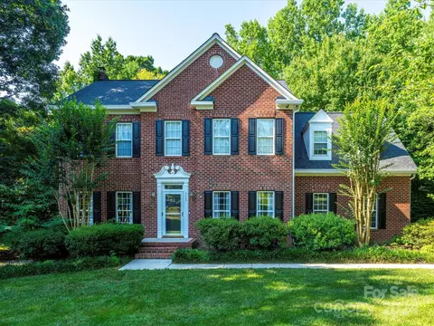 111 Montrose Dr, Mooresville, NC 28115