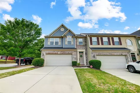2462 Alyssa Ln, Charlotte, NC 28208