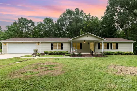 140 Cedar Ridge Ln, China Grove, NC 28023