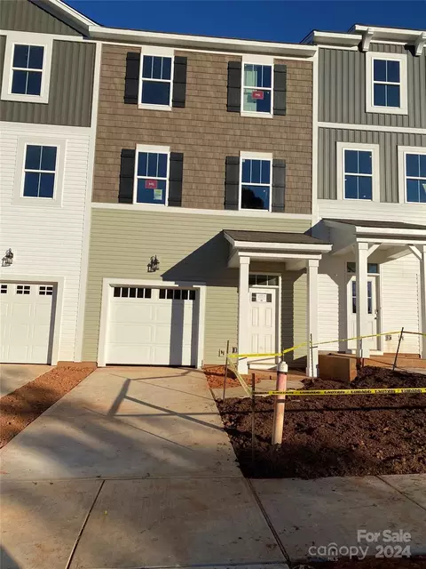 1122 Keydet Dr, Charlotte, NC 28216