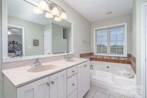 Bath - 8117 Morgan Mill Rd, Monroe, NC 28110 photo 1 of 3