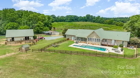 8117 Morgan Mill Rd, Monroe, NC 28110