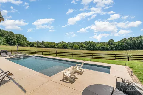 Exterior - 8117 Morgan Mill Rd, Monroe, NC 28110 photo 2 of 5
