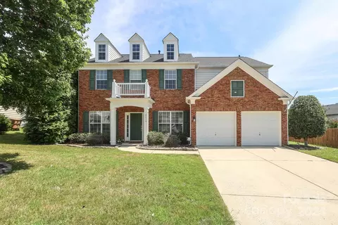 8313 Cutters Spring Dr, Waxhaw, NC 28173