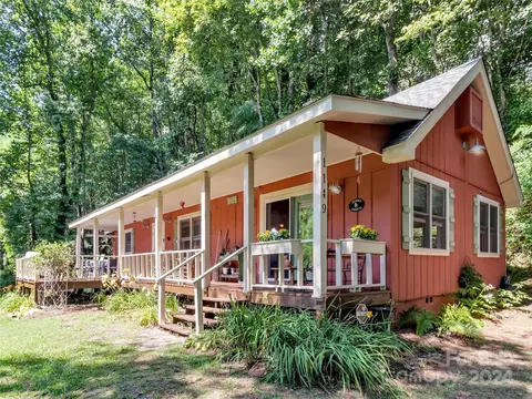 1149 Oxner Cove Rd, Waynesville, NC 28786