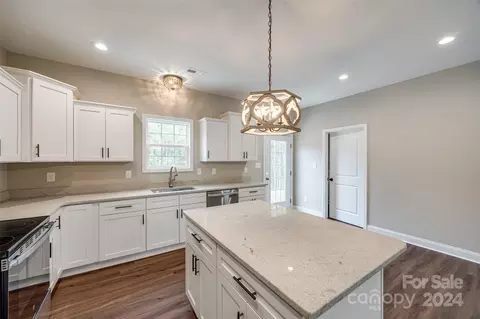 1391 Camp Dr, Lancaster, SC 29720 photo 8