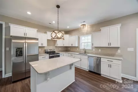 1391 Camp Dr, Lancaster, SC 29720 photo 6