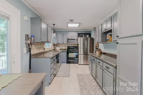 162 Pine Ridge Trl, Pinnacle, NC 27043 photo 10