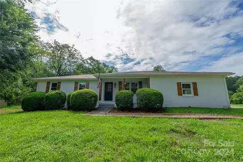 7508 Hambright Rd, Huntersville, NC 28078