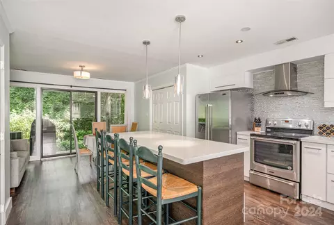 112 Ashbrook Dr, Fort Mill, SC 29715