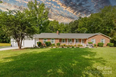 2984 Glenstone Dr, Rock Hill, SC 29730