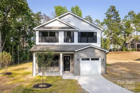 2514 Westerly Hills Dr, Charlotte, NC 28208