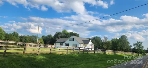 2820 Huckleberry Ridge Rd, Hiddenite, NC 28636