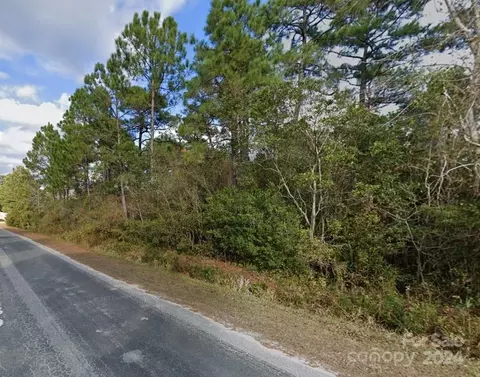 123 Canton St, Newport, NC 28570