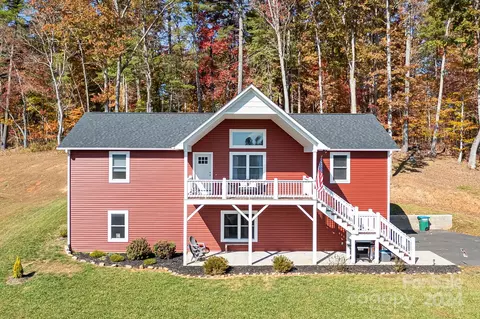 121 Sunrise Dr, Mars Hill, NC 28754