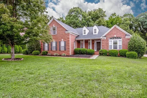 159 Bay Laurel Dr, Mooresville, NC 28115