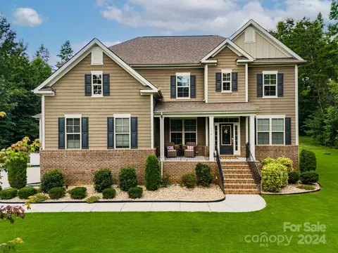 174 Rain Shadow Dr, Mooresville, NC 28115