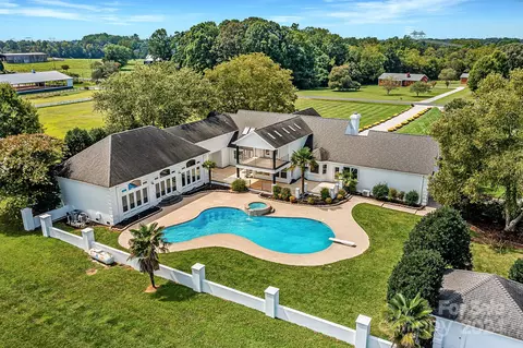 3245 Jackson Rd, Mooresville, NC 28115