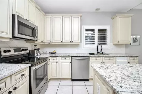 Kitchen - 17719 Mesa Range Dr, Cornelius, NC 28031 photo 1 of 5