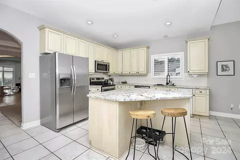Kitchen - 17719 Mesa Range Dr, Cornelius, NC 28031 photo 3 of 5