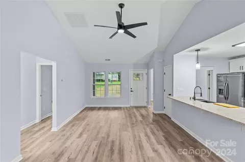 1220 White Ln, Gastonia, NC 28052 photo 4