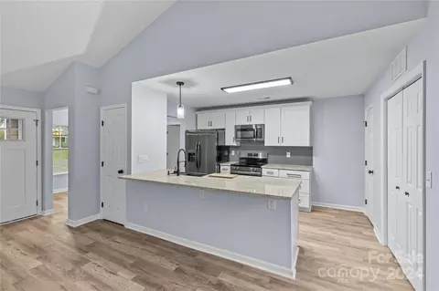 1220 White Ln, Gastonia, NC 28052 photo 6