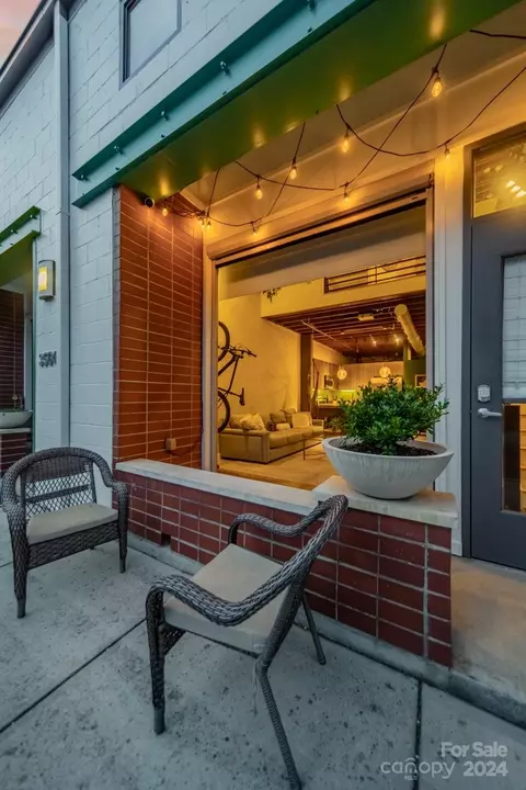 3560 Artists Way, Charlotte, NC 28205