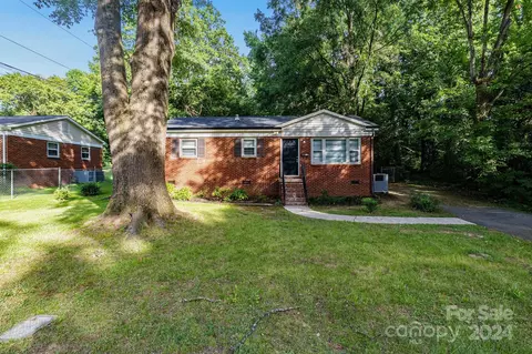 711 Gallagher St, Charlotte, NC 28208