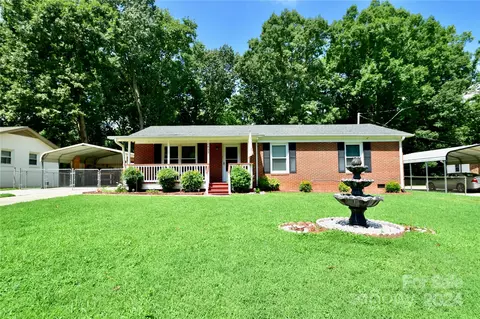 2453 Lyon St, Gastonia, NC 28052