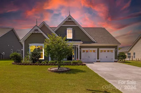 2640 Cherry Laurel Dr, Harrisburg, NC 28075