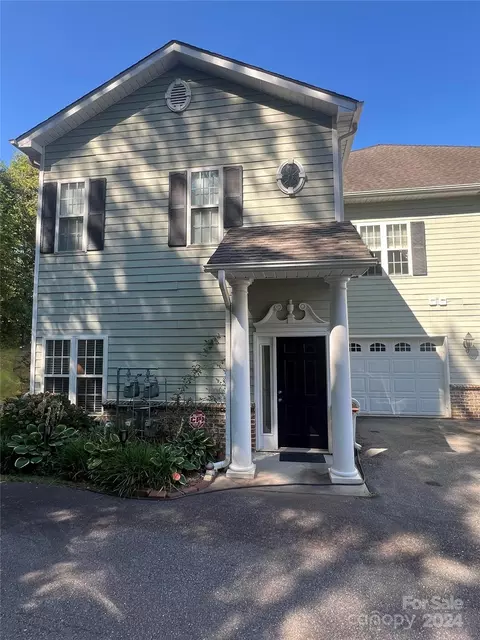 1376 21st Ne Ave NE, Hickory, NC 28601