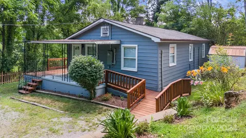 9 Albright Way, Candler, NC 28715