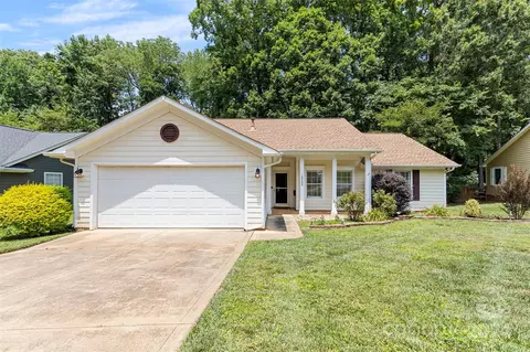 16202 Amber Field Dr, Huntersville, NC 28078
