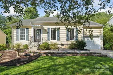 13530 Dansville Dr, Pineville, NC 28134
