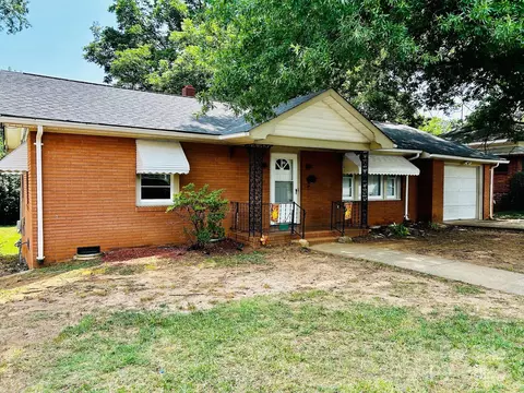201 Institute 1 St #1, Salisbury, NC 28144